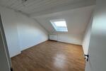 Dachgeschoßwohnung Grevenbroich - 5 Zimmer, 95 m&sup2;, 912&euro; | Angebot:25903076