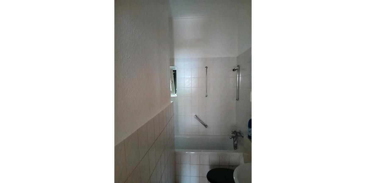 Erdgeschoßwohnung Essen Stadtbezirk VI - 2 Zimmer, 64 m&sup2;, 500&euro; | Angebot:25936407