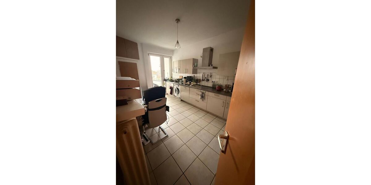 Etagenwohnung Essen Stadtkern - 3.5 Zimmer, 87 m&sup2;, 250.000&euro; | Angebot:26625859