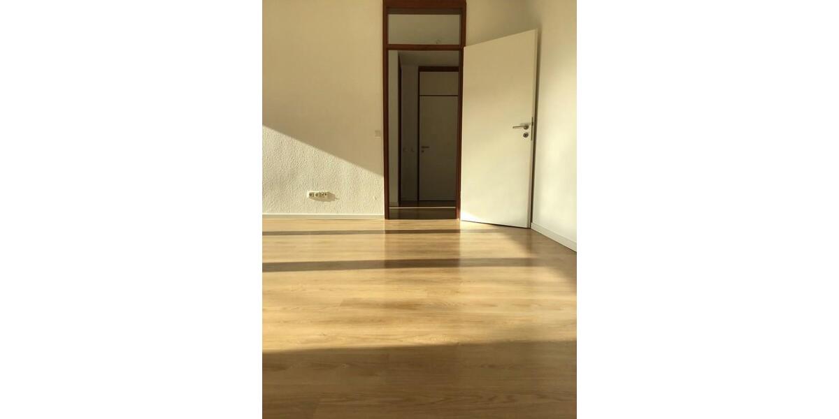 Erdgeschoßwohnung Essen Stadtbezirk VII - 2 Zimmer, 65 m&sup2;, 492&euro; | Angebot:25153974