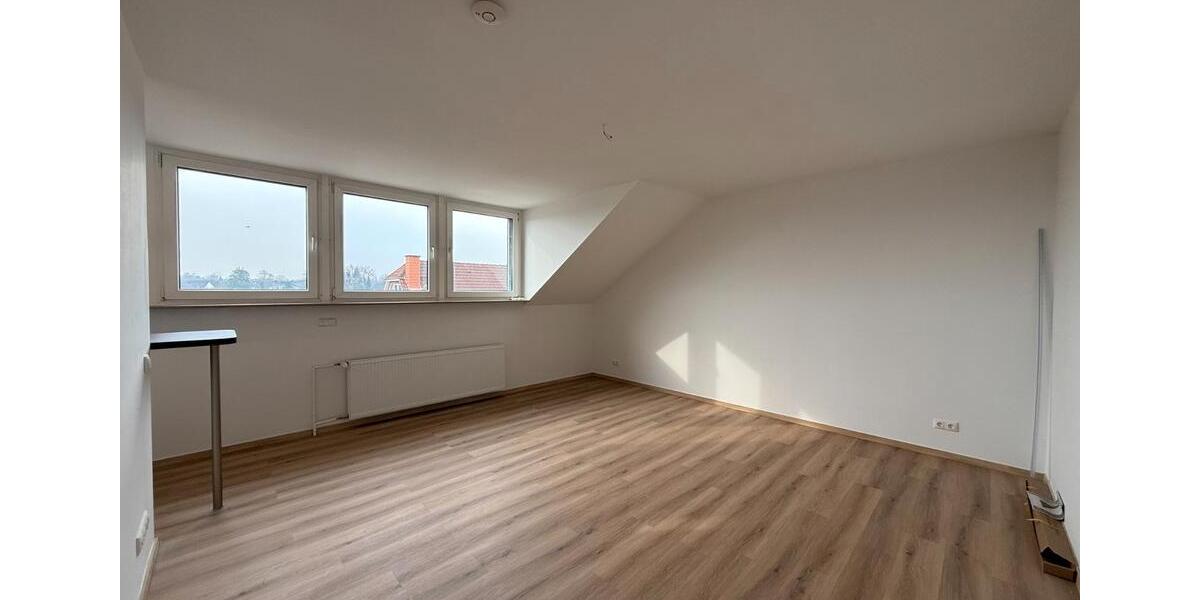 Dachgeschoßwohnung Essen Stadtbezirk IV - 1 Zimmer, 36 m&sup2;, 460&euro; | Angebot:27544492