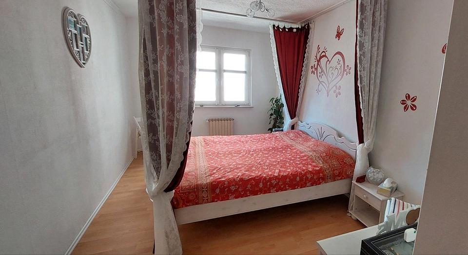 Reihenhaus Duisburg Rheinhausen - 5.5 Zimmer, 120 m&sup2;, 369.000&euro; | Angebot:26394979