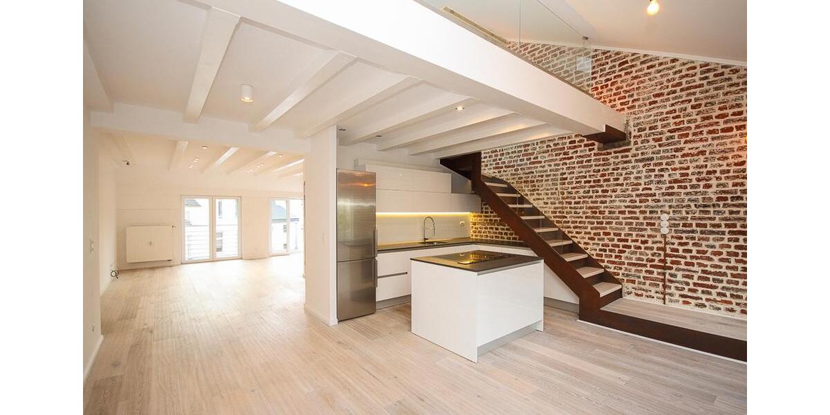 Dachgeschoßwohnung Düsseldorf Stadtbezirk 2 - 2 Zimmer, 89 m&sup2;, 1.700&euro; | Angebot:24889835