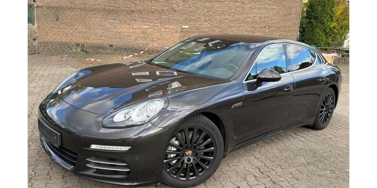 Porsche Panamera 124.111 km 28.900 &euro; Düsseldorf 40597
