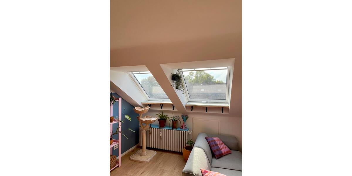 Dachgeschoßwohnung Krefeld Gellep-Stratum - 2.5 Zimmer, 60 m&sup2;, 168.000&euro; | Angebot:27197687