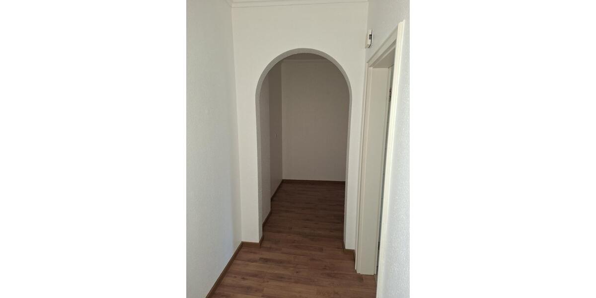 Etagenwohnung Solingen - 3 Zimmer, 80 m&sup2;, 560&euro; | Angebot:26001671