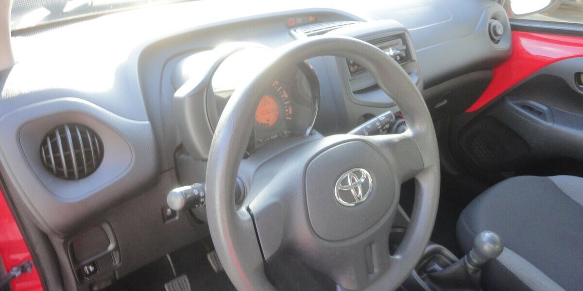 Toyota Aygo X x-Business-Paket 53 KW Klima 1.Hd 100.000 km 6.999 &euro; Neuss 41462