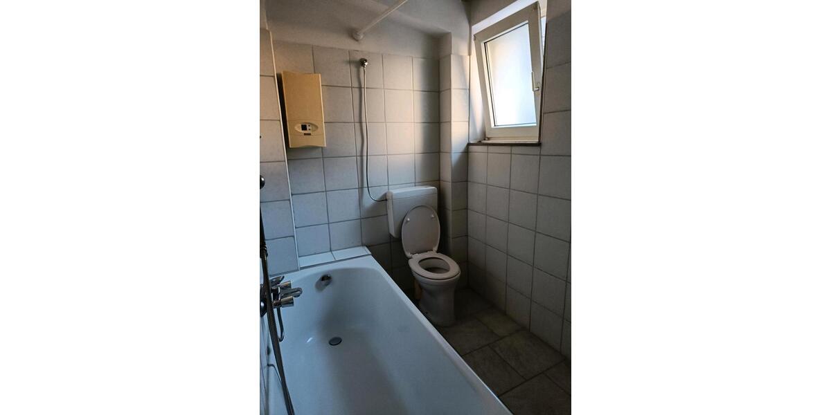 Erdgeschoßwohnung Solingen Mitte - 2 Zimmer, 45 m&sup2;, 570&euro; | Angebot:25343073