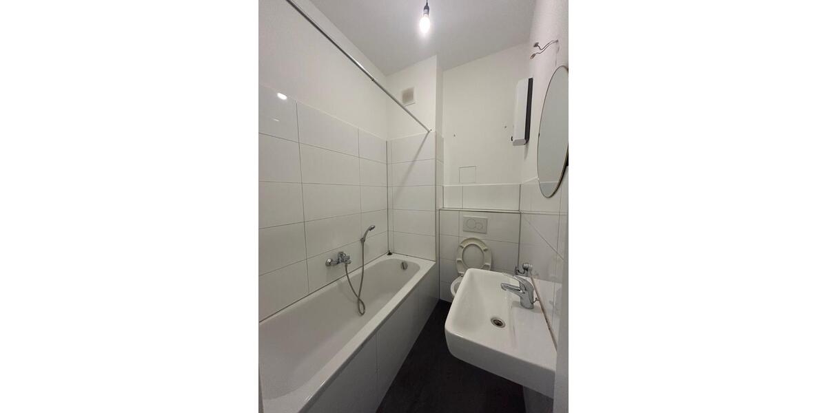 Dachgeschoßwohnung Oberhausen - 2 Zimmer, 47 m&sup2;, 470&euro; | Angebot:25805464