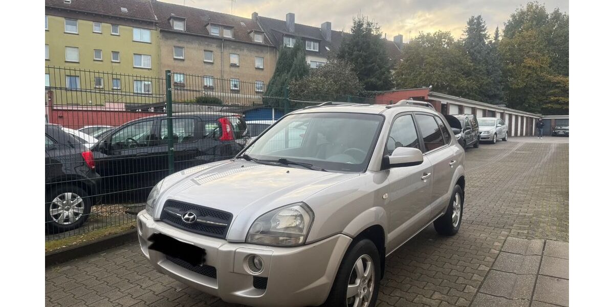 Hyundai TUCSON 221.000 km 3.000 &euro; Essen 45143
