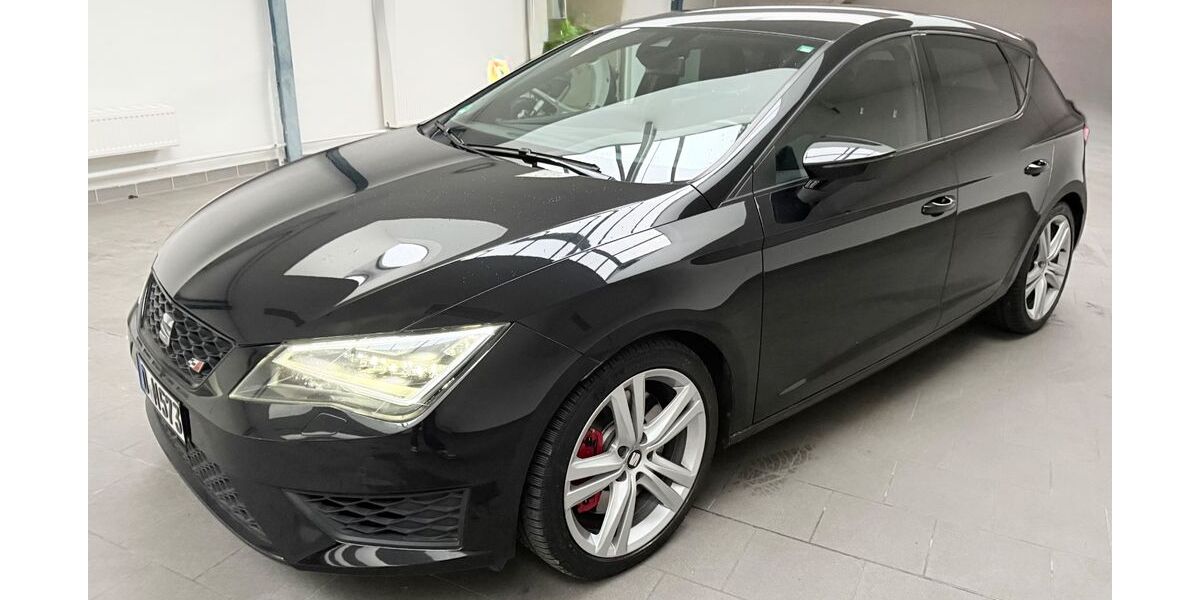 Seat Leon 40.000 km 18.900 &euro; Düsseldorf 40215