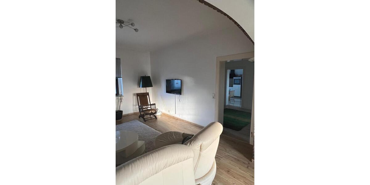 Etagenwohnung Krefeld Benrad - 2 Zimmer, 82 m&sup2;, 943&euro; | Angebot:25281768