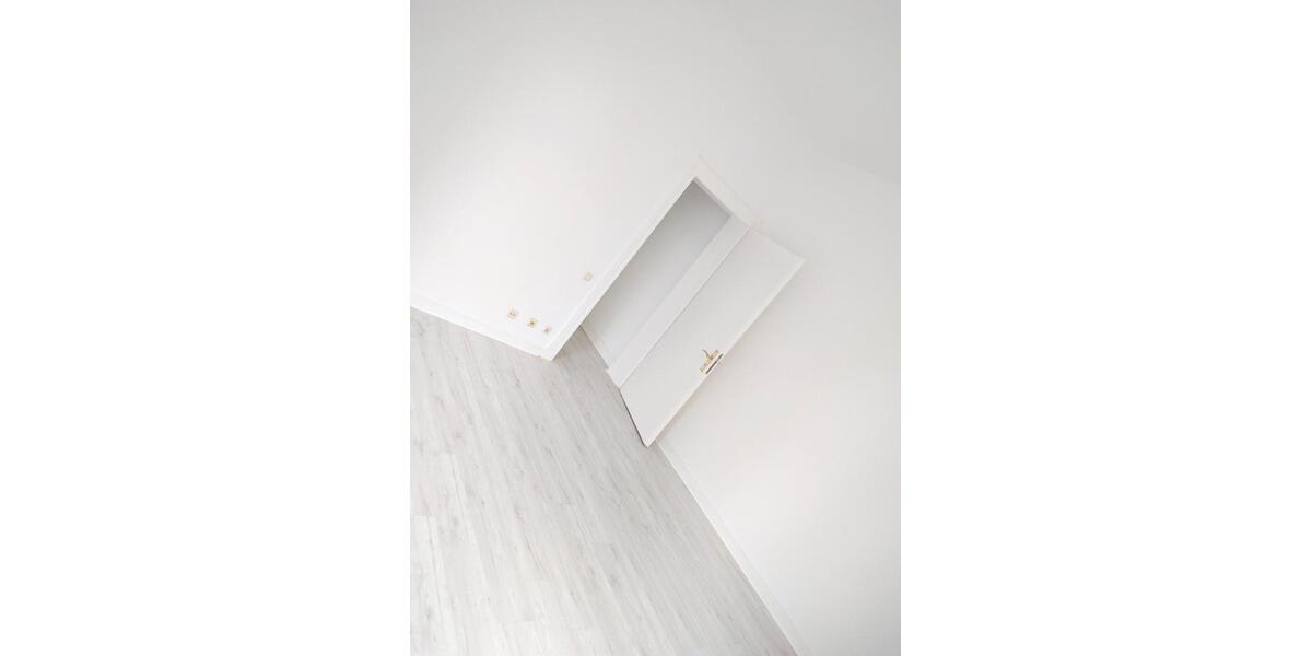 Etagenwohnung Duisburg Rheinhausen - 4 Zimmer, 128 m&sup2;, 1.090&euro; | Angebot:27553710
