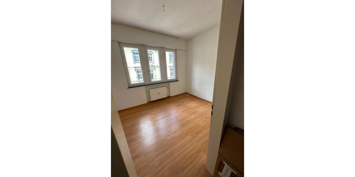 Etagenwohnung Gelsenkirchen - 4 Zimmer, 119 m&sup2;, 790&euro; | Angebot:27547784