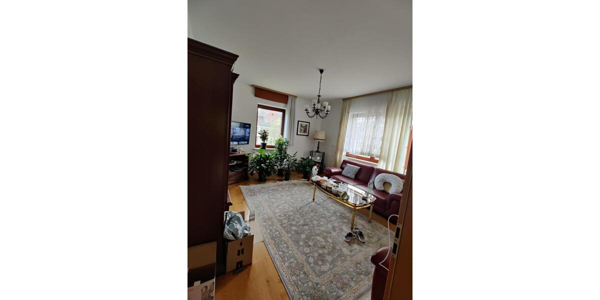 Etagenwohnung Neuss Gnadental - 4 Zimmer, 107 m&sup2;, 2.100&euro; | Angebot:26428285