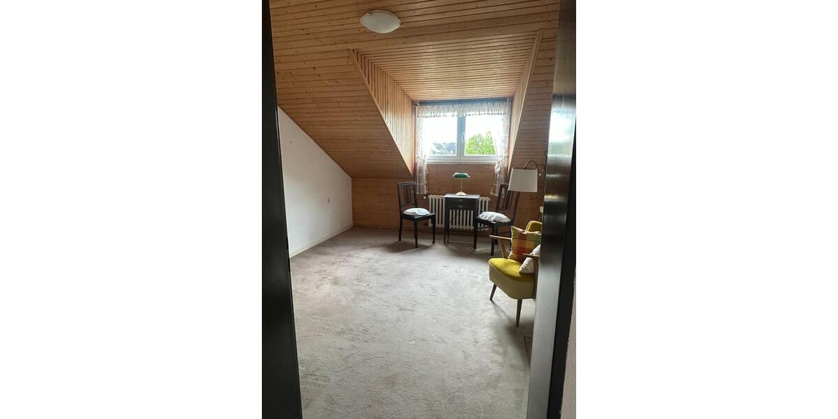 Dachgeschoßwohnung Velbert - 2 Zimmer, 55 m&sup2;, 100.000&euro; | Angebot:26592149