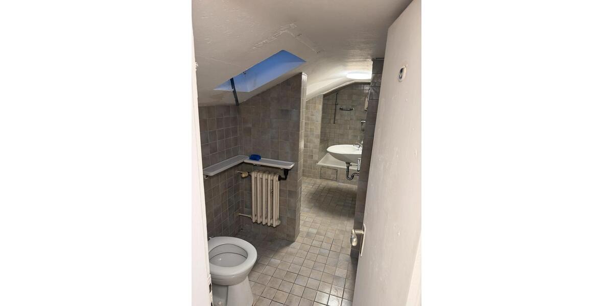 Dachgeschoßwohnung Meerbusch Necklenbroich - 2 Zimmer, 40 m&sup2;, 620&euro; | Angebot:25784063