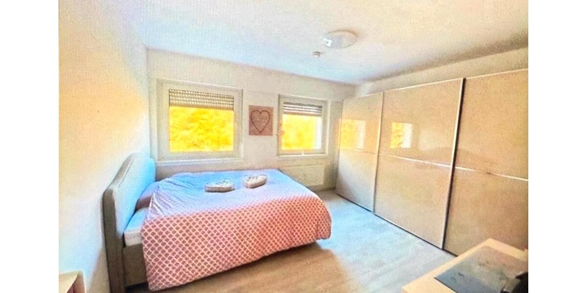 Etagenwohnung Solingen - 2 Zimmer, 62 m&sup2;, 169.000&euro; | Angebot:24774571