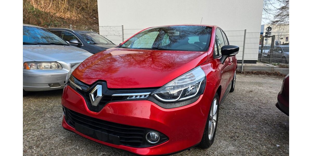 Renault Clio 136.000 km 6.100 &euro; Essen 45144