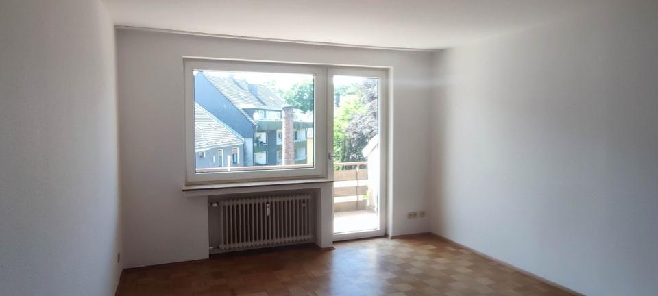 Dachgeschoßwohnung Essen Stadtbezirk VI - 2.5 Zimmer, 48 m&sup2;, 450&euro; | Angebot:24258157