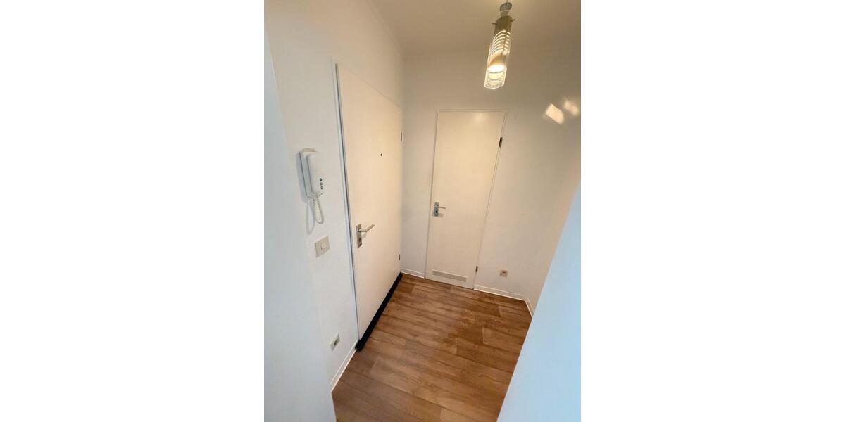 Dachgeschoßwohnung Duisburg Angerhausen - 2.5 Zimmer, 58 m&sup2;, 465&euro; | Angebot:27564629