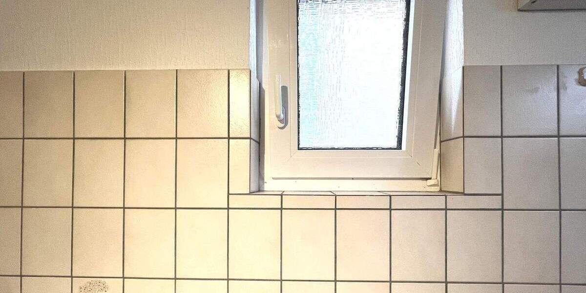 Mehrfamilienhaus, Wohnhaus Krefeld Uerdingen - 6 Zimmer, 145 m&sup2;, 259.000&euro; | Angebot:25692546