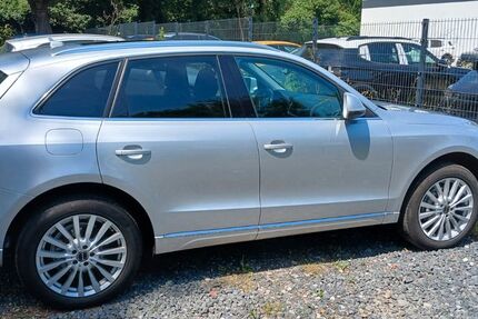 Audi Q5 141.969 km 12.500 &euro; Düsseldorf 40227
