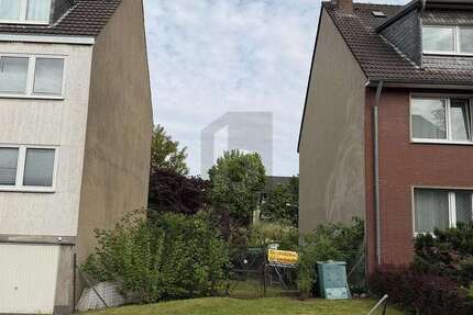 Grundstück Düsseldorf Stadtbezirk 8 - 300.000&euro; | Angebot:27520012