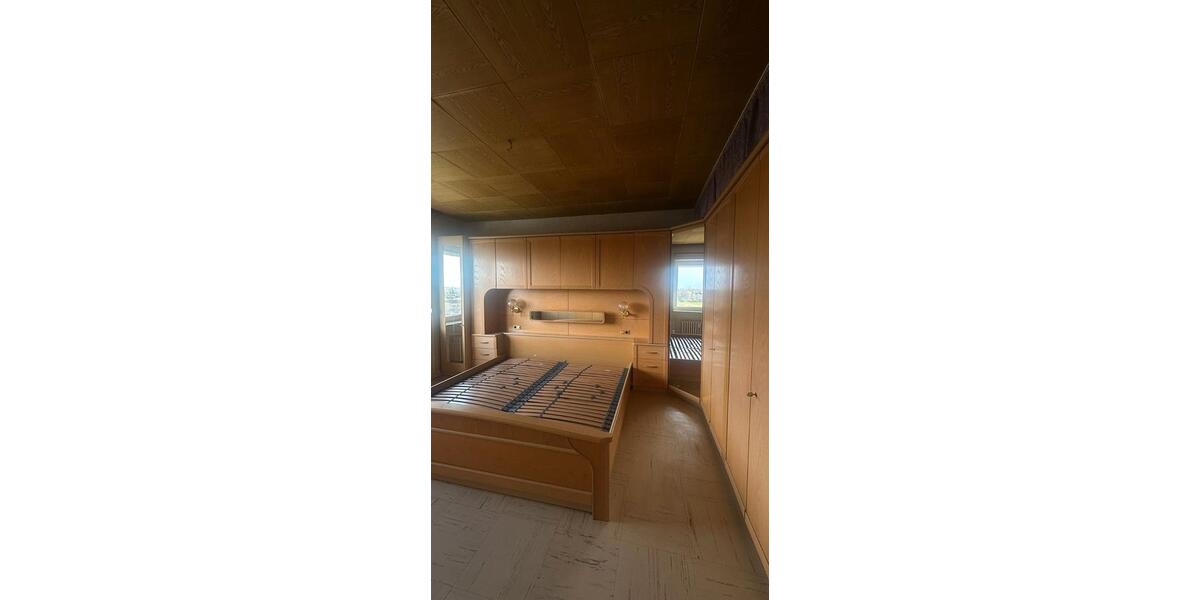 Etagenwohnung Krefeld - 3 Zimmer, 81 m&sup2;, 825&euro; | Angebot:25454195