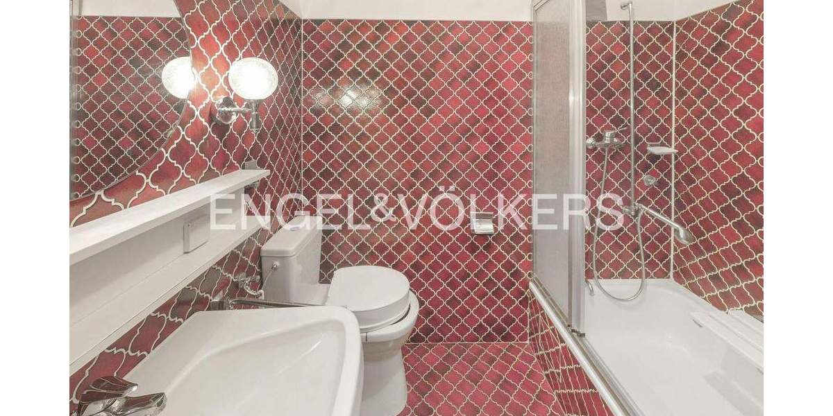 Doppelhaushälfte Hilden - 8 Zimmer, 292 m&sup2;, 795.000&euro; | Angebot:25730522