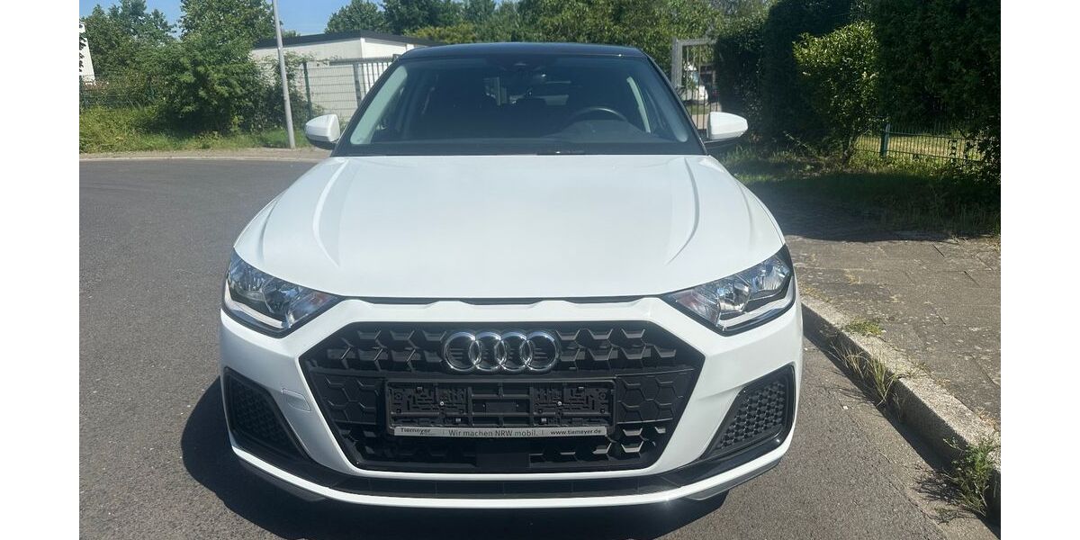 Audi A1 28.295 km 22.900 &euro; Düsseldorf 40231