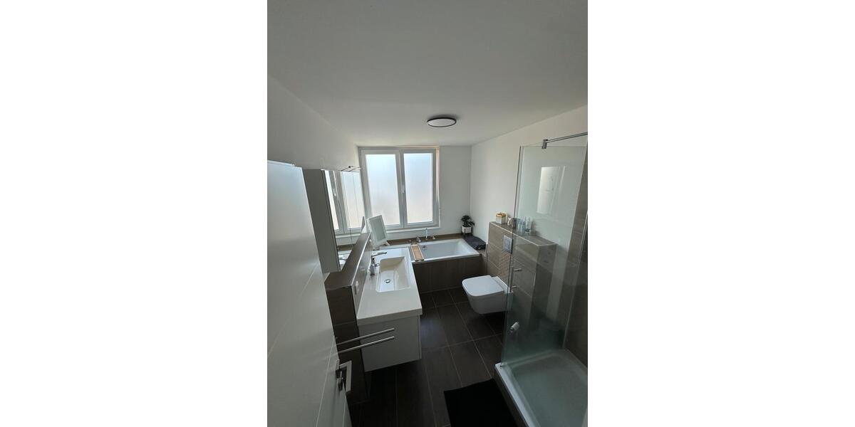 Doppelhaushälfte Solingen Wald - 4 Zimmer, 145 m&sup2;, 645.000&euro; | Angebot:25892794