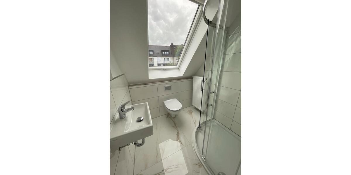 Maisonettenwohnung Düsseldorf Stadtbezirk 8 - 5 Zimmer, 99 m&sup2;, 2.700&euro; | Angebot:27539337