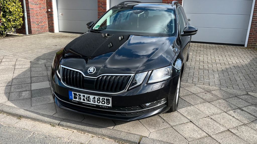 Skoda Octavia 157.568 km 14.900 &euro; Düsseldorf 40627