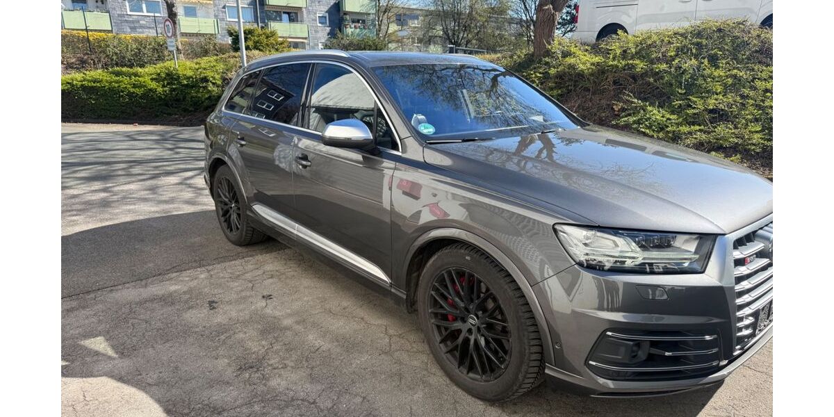 Audi SQ7 147.000 km 39.900 &euro; Wuppertal 42287