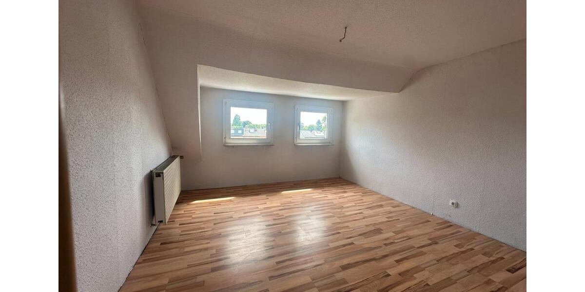 Einfamilienhaus Duisburg Walsum - 7 Zimmer, 150 m&sup2;, 390.000&euro; | Angebot:27537597