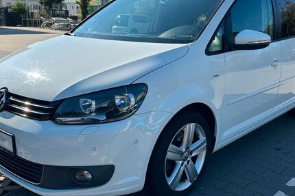 VW Touran 209.000 km 8.800 &euro; Wuppertal 42107