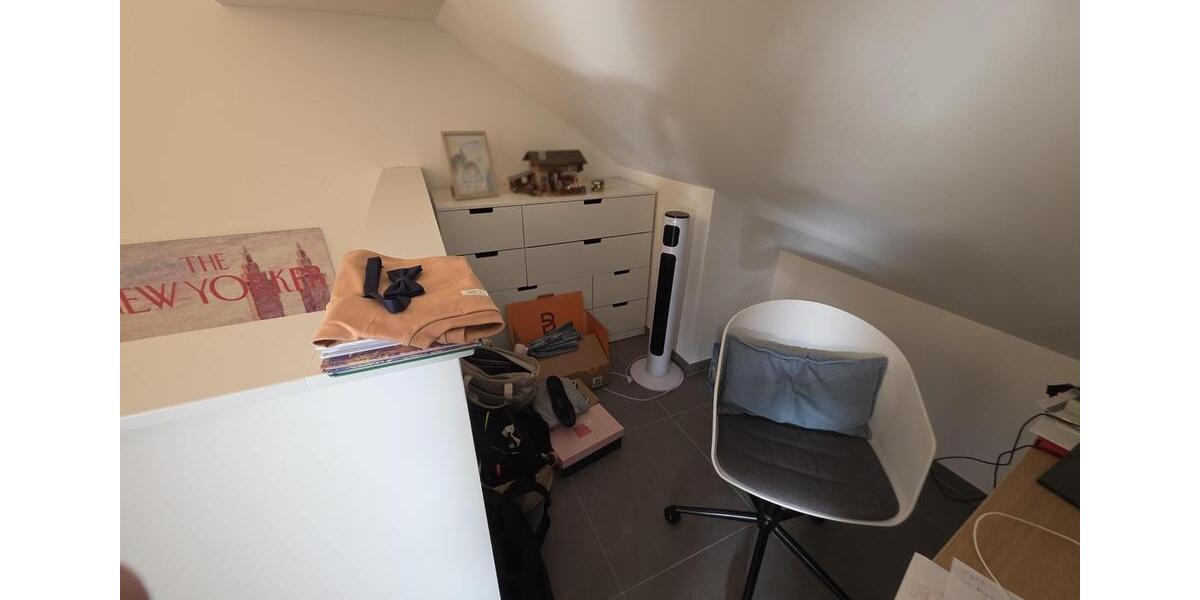 Etagenwohnung Hilden Forstbach - 4 Zimmer, 135 m&sup2;, 1.990&euro; | Angebot:25406505