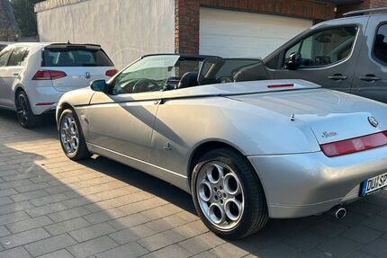 Alfa Romeo Spider 89.750 km 5.916 &euro; Duisburg 47226