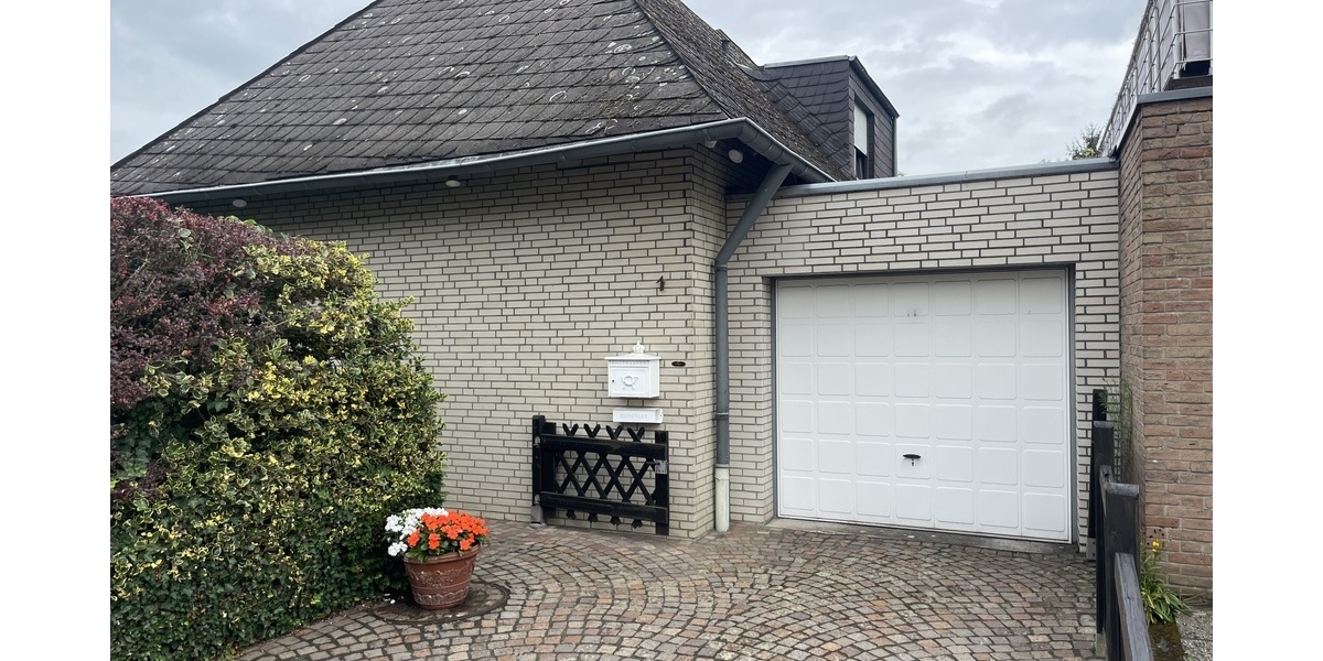 Traumhaus sucht geduldigen Käufer - Einfamilienhaus Dormagen Hackenbroich | Angebot:27235591