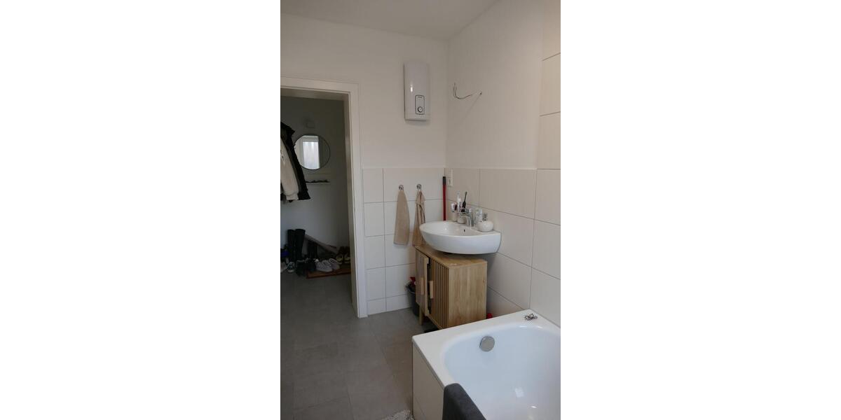 Hochparterre Korschenbroich - 4 Zimmer, 72 m&sup2;, 900&euro; | Angebot:25917238