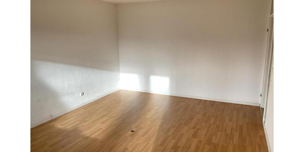 Erdgeschoßwohnung Duisburg Ruhrort - 3 Zimmer, 82 m&sup2;, 579&euro; | Angebot:26427129