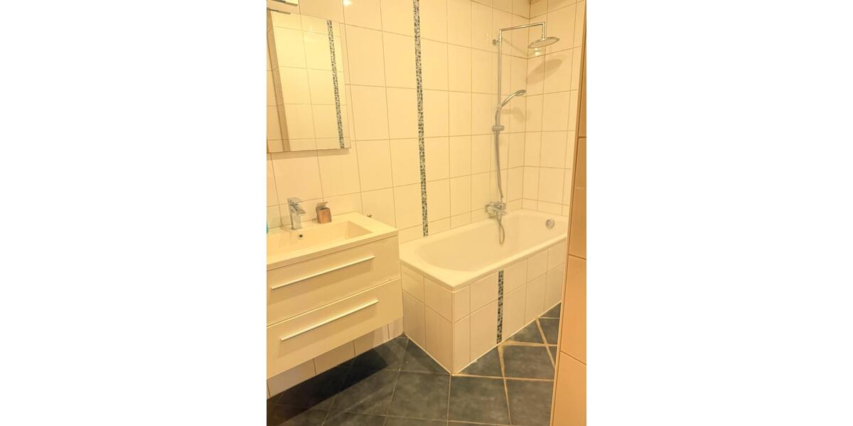 Erdgeschoßwohnung Duisburg Duisburg-Mitte - 3.5 Zimmer, 80 m&sup2;, 210.000&euro; | Angebot:27197377