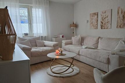 Wohnung Gelsenkirchen Gelsenkirchen-Mitte - 3 Zimmer, 67 m&sup2;, 470&euro; | Angebot:27535214