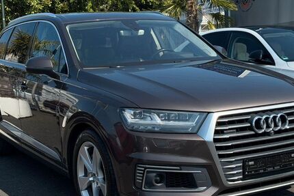 Audi Q7 275.700 km 20.600 &euro; Düsseldorf 40627
