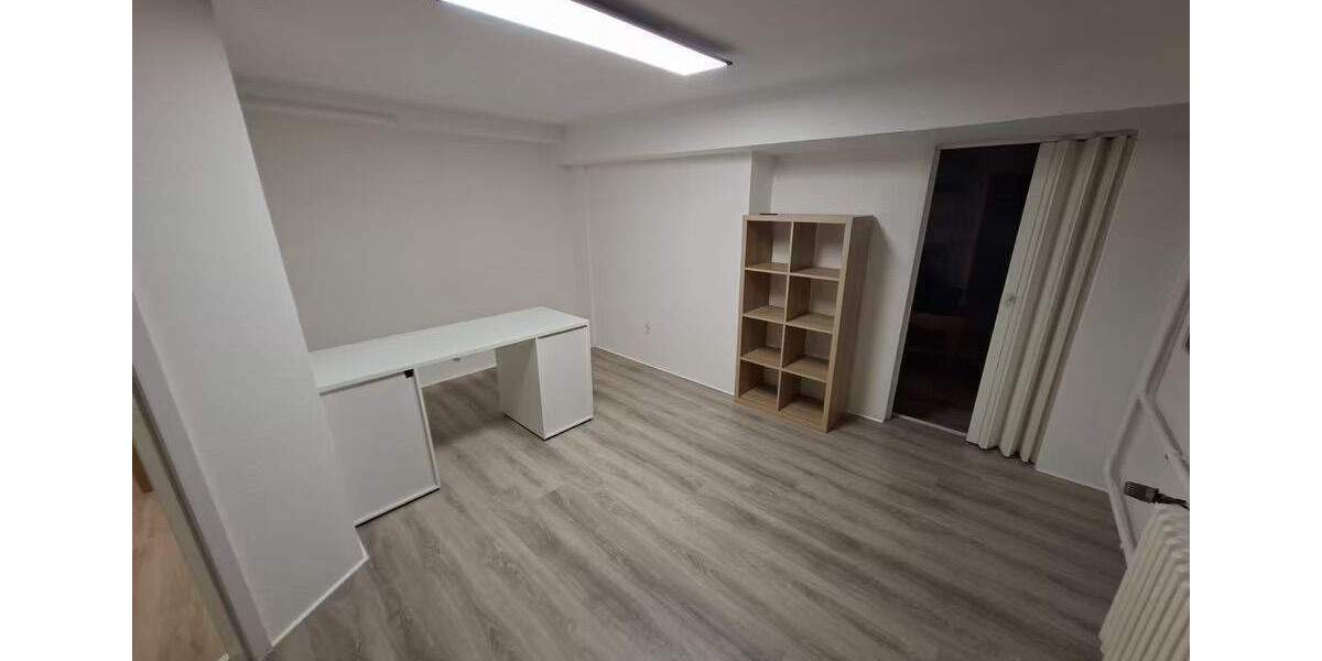 Gewerbeobjekt Ratingen Zentrum - 1 Zimmer, 126 m&sup2;, 1.250&euro; | Angebot:26617182