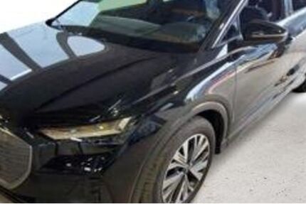 Audi Q4 e-tron 15.844 km 38.440 &euro; Moers-Hülsdonk 47441