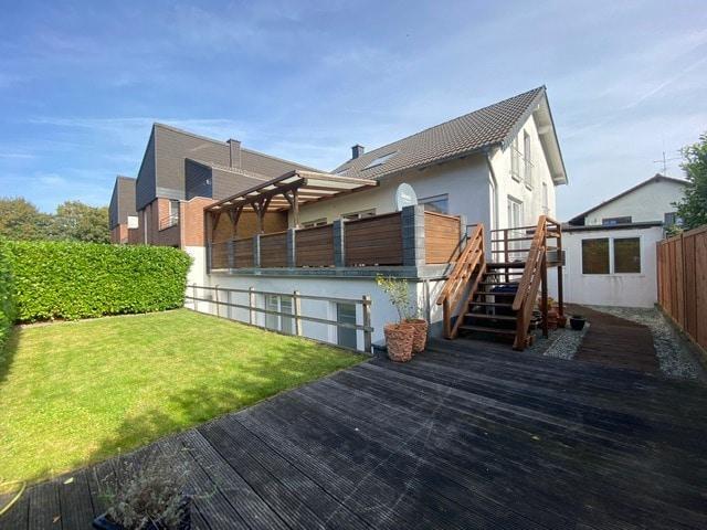 Einfamilienhaus Kaarst - 7.5 Zimmer, 241 m&sup2;, 2.900&euro; | Angebot:26144766
