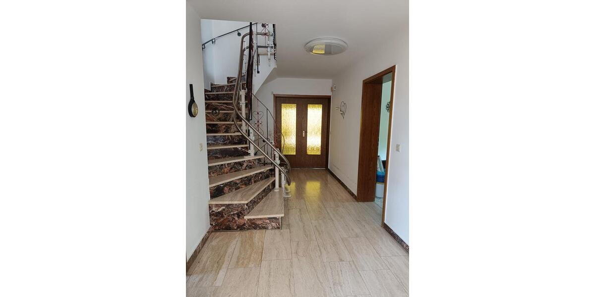 Einfamilienhaus Dormagen Broich - 7 Zimmer, 181 m&sup2;, 650.000&euro; | Angebot:26953943