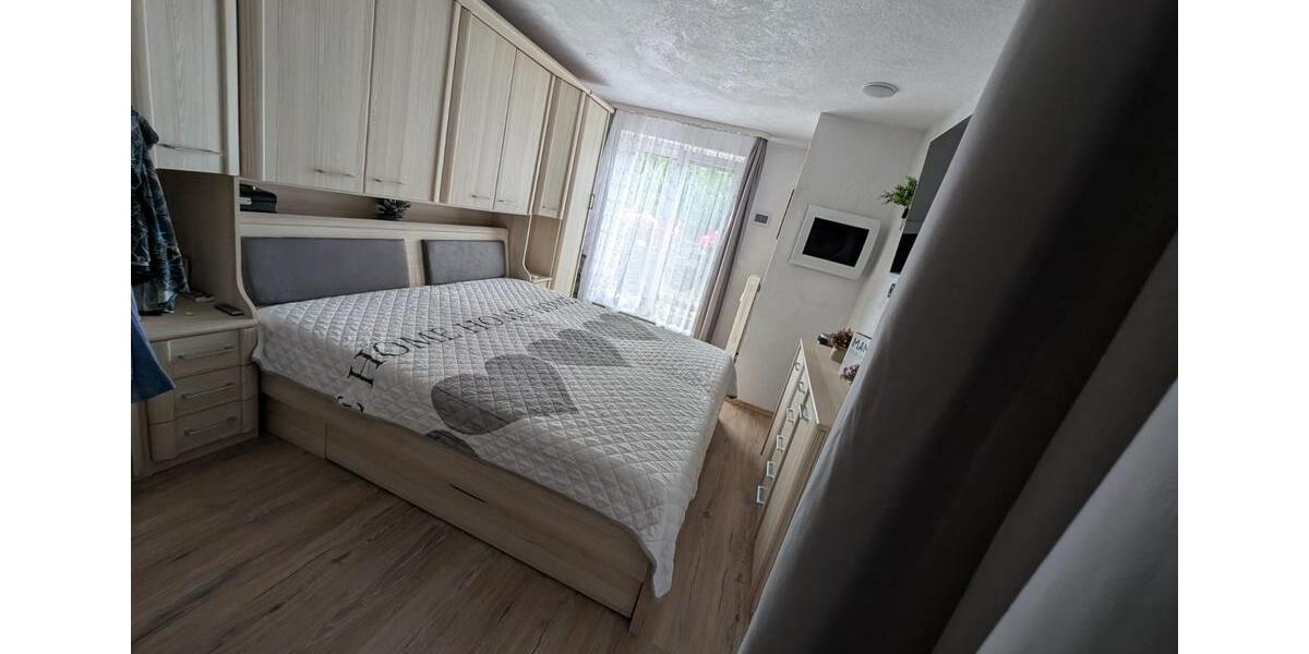 Etagenwohnung Wuppertal Lichtenplatz - 3 Zimmer, 75 m&sup2;, 250.000&euro; | Angebot:27127729